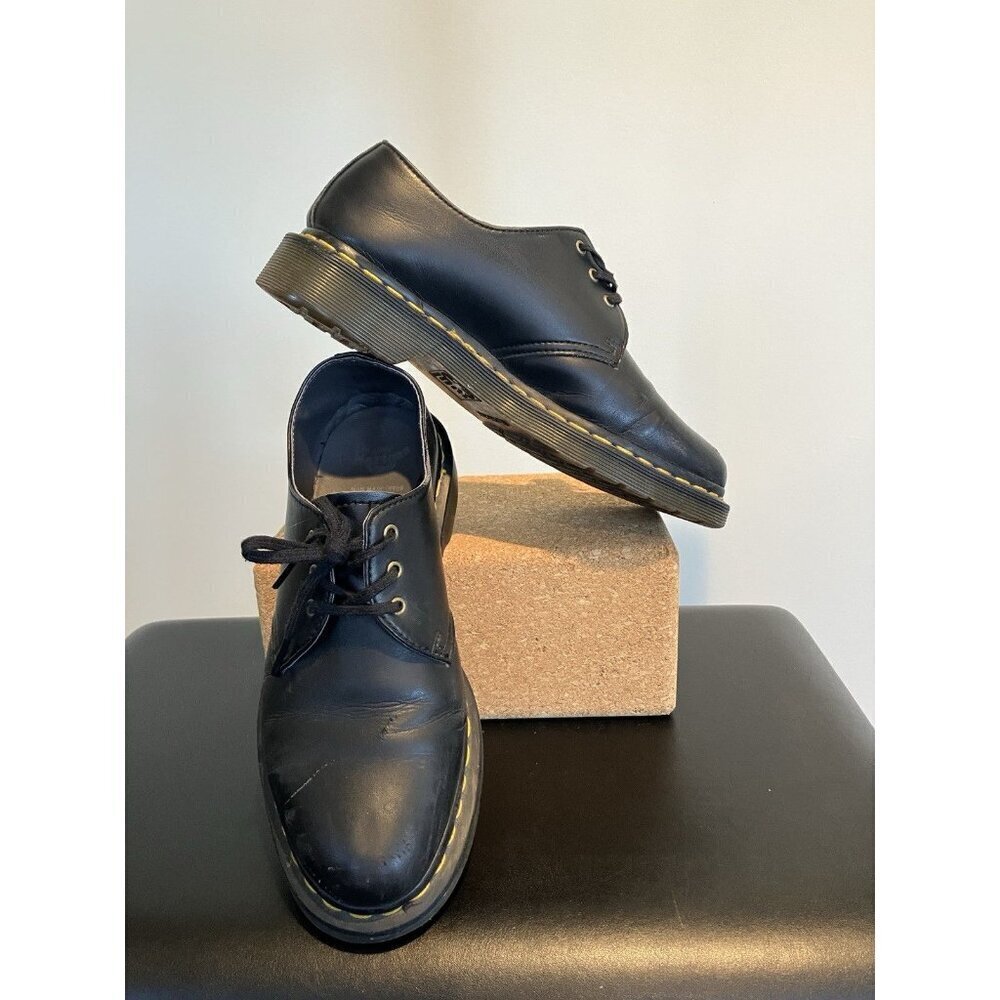 Doc Martens US, Men 6 Ladies 7, Black Vegan Lace-Up Oxford Shoes AW004 - Picture 1 of 11